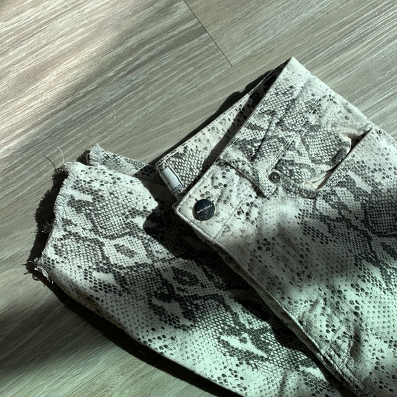 ZARA High Waist Snake Print Skinny Jeans Size 4 - Picture 1 of 5